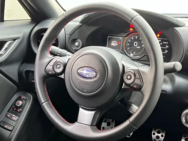Subaru BRZ — Фото автомобиля 16