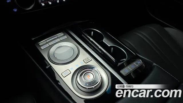 Genesis G80 Бензин 2.5 турбо AWD — Фото автомобиля 9