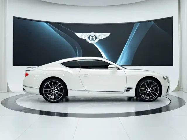 Bentley Continental — Фото автомобиля 6