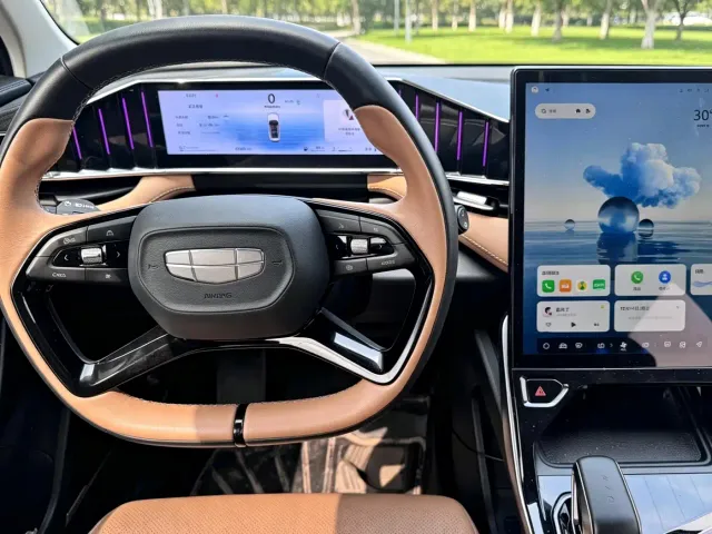 Geely Boyue L — Фото автомобиля 8