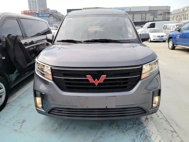 Wuling Zhengcheng — Фото автомобиля 2