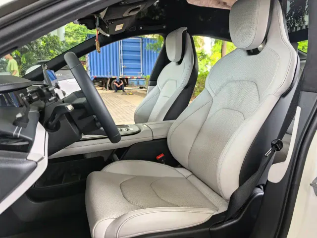 Xiaomi SU7 — Фото автомобиля 5