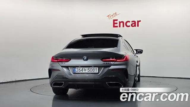 BMW 8 Series G15 — Фото автомобиля 4
