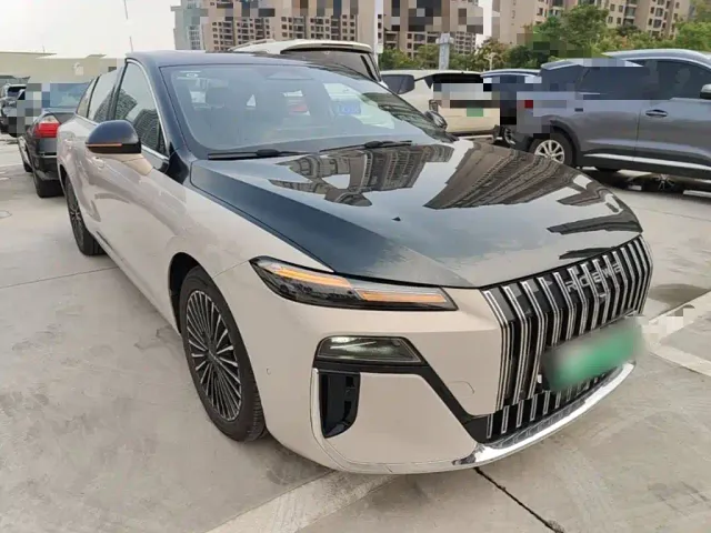 Roewe M7 DMH — Фото автомобиля 3