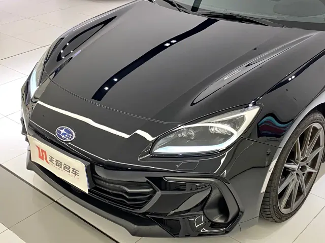 Subaru BRZ — Фото автомобиля 6