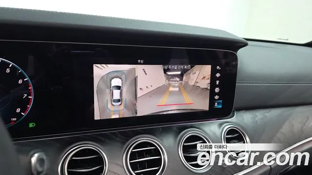 Mercedes-Benz E-Class — Фото автомобиля 13