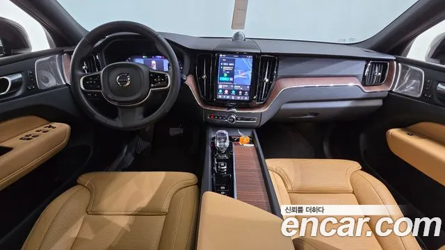 Вольво XC60 — Фото автомобиля 7