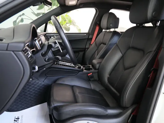 Porsche Macan — Фото автомобиля 7