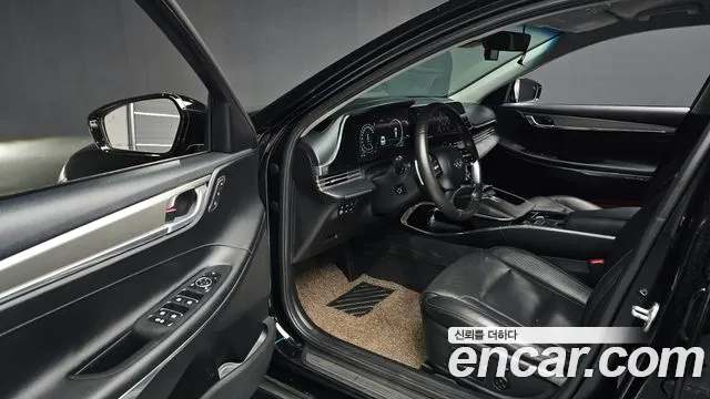 Hyundai Grandeur Grandeur (New) Hybrid — Фото автомобиля 14