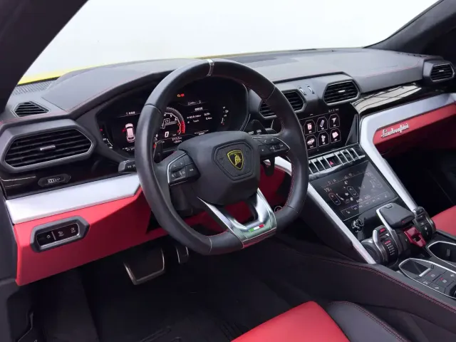 Lamborghini Urus — Фото автомобиля 14