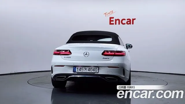 Mercedes-Benz E-Class — Фото автомобиля 2