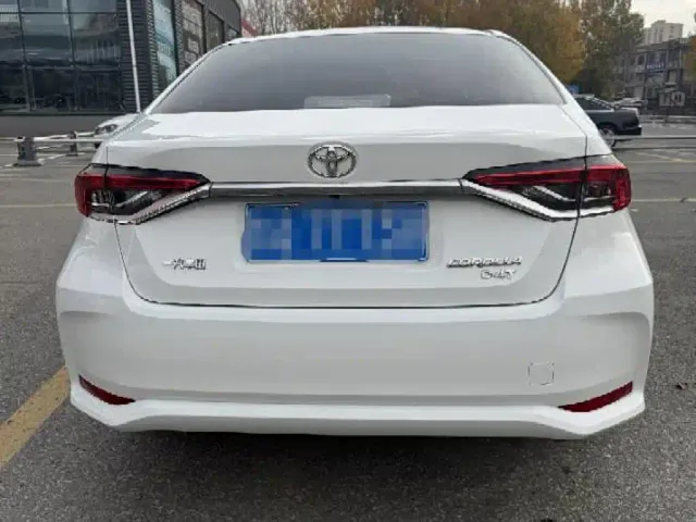 Toyota Corolla — Фото автомобиля 6