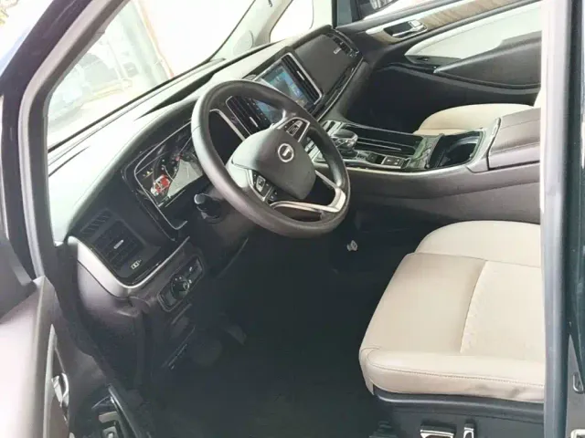 GAC Trumpchi M8 — Фото автомобиля 10