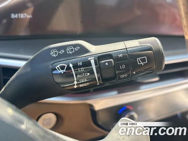 Kia Sorento Новый Sorento 4 поколение Дизель 2.2 2WD — Фото автомобиля 13