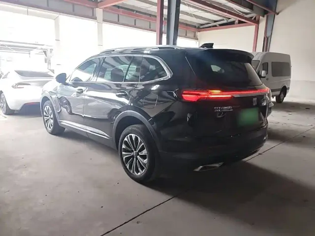 Buick Envision Plus — Фото автомобиля 4
