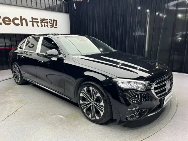 Mercedes-Benz E-Class — Фото автомобиля 10