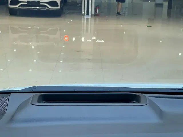 Toyota Vellfire — Фото автомобиля 11