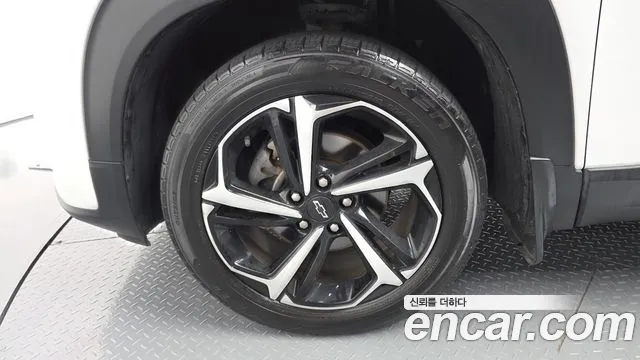 ChevroletGMDaewoo Trailblazer Trailblazer 1.3 турбо 4WD — Фото автомобиля 5