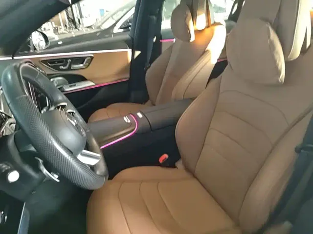 Mercedes-Benz E-Class — Фото автомобиля 19