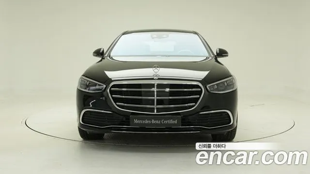 Mercedes-Benz S-Class — Фото автомобиля 3