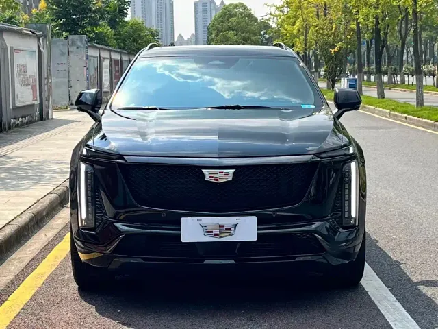 Cadillac XT5 — Фото автомобиля 2