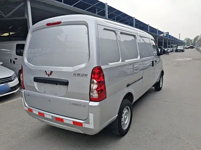 Wuling Rongguang — Фото автомобиля 6