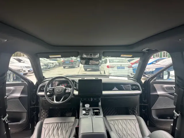 GAC Trumpchi GS8 — Фото автомобиля 11