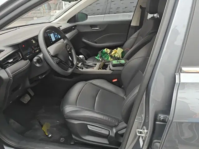 Roewe i5 — Фото автомобиля 14