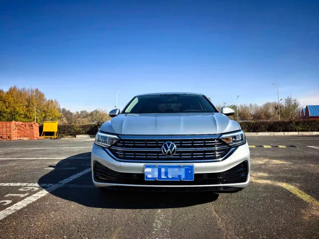 Volkswagen Sagitar — Фото автомобиля 2