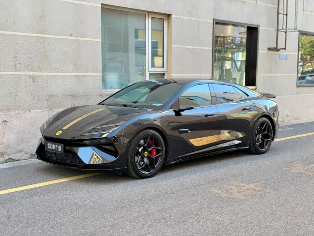 Фотография автомобиля — Lotus Emeya