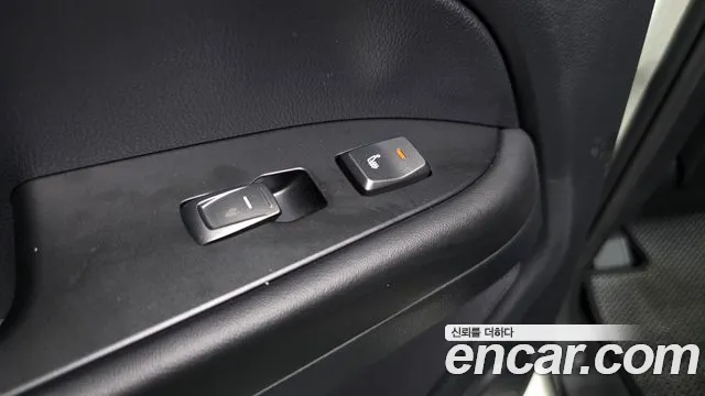 KG_Mobility_Ssangyong Rexton Новый Rexton Sport Дизель 2.2 4WD — Фото автомобиля 30