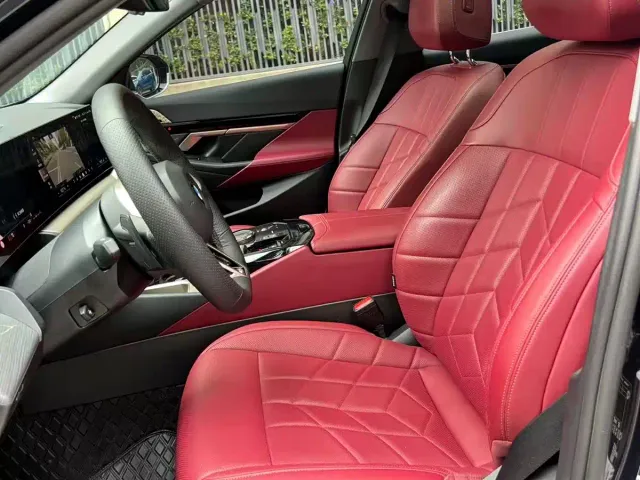 BMW 5 Series — Фото автомобиля 7