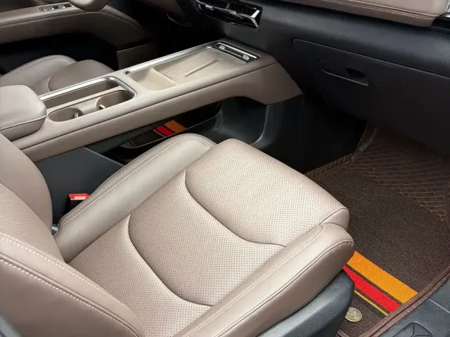 Wuling Motors Xingguang 730 New Energy 2025 Model Plug-in Hybrid Base Version — Фото автомобиля 3