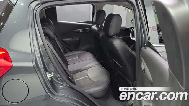 Chevrolet Spark — Фото автомобиля 11