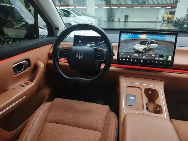 Leapmotor C10 — Фото автомобиля 13