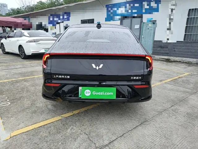 Wuling Starlight — Фото автомобиля 5