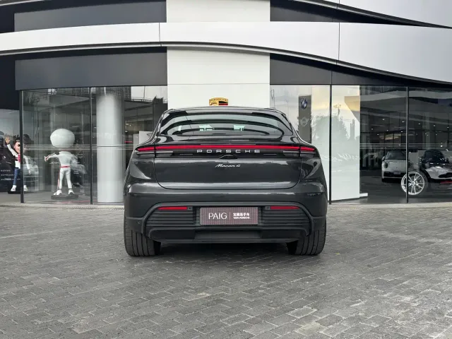 Porsche Macan EV — Фото автомобиля 7