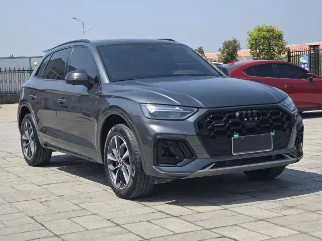 Audi Q5L — Фото автомобиля 3