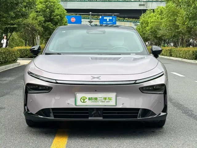 Xpeng P7+ — Фото автомобиля 2