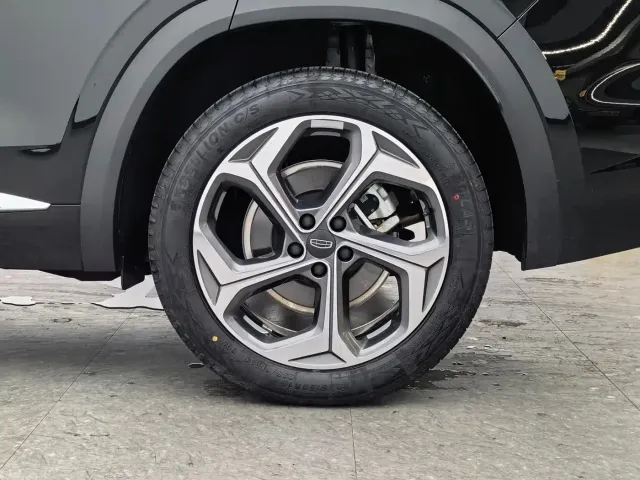 Geely Xingyue L — Фото автомобиля 17