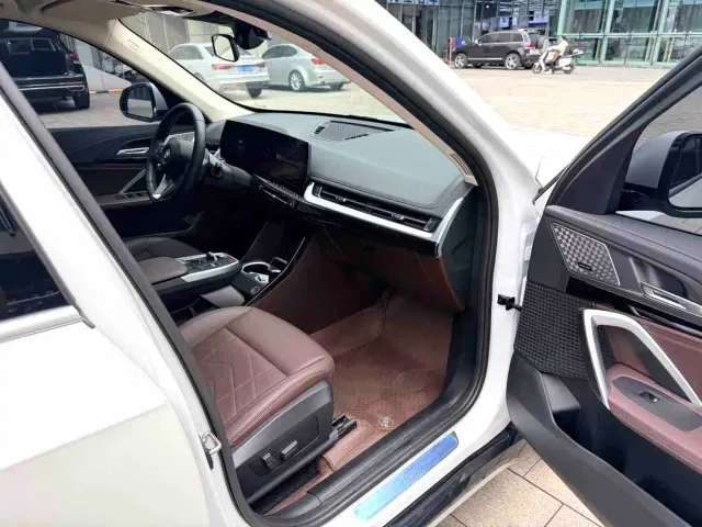 BMW X1 — Фото автомобиля 14