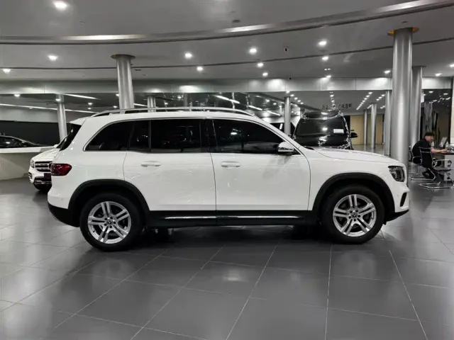 Mercedes-Benz GLB-Class — Фото автомобиля 6