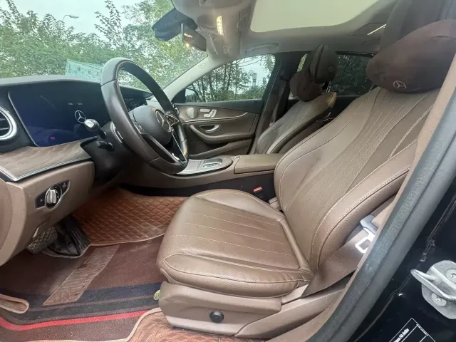 Mercedes-Benz E-Class — Фото автомобиля 8
