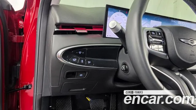 Genesis GV70 — Фото автомобиля 16