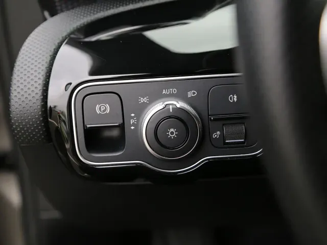 Mercedes-Benz A-Class — Фото автомобиля 11