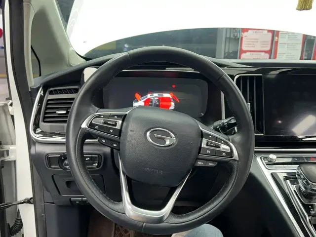 GAC Trumpchi M8 — Фото автомобиля 2