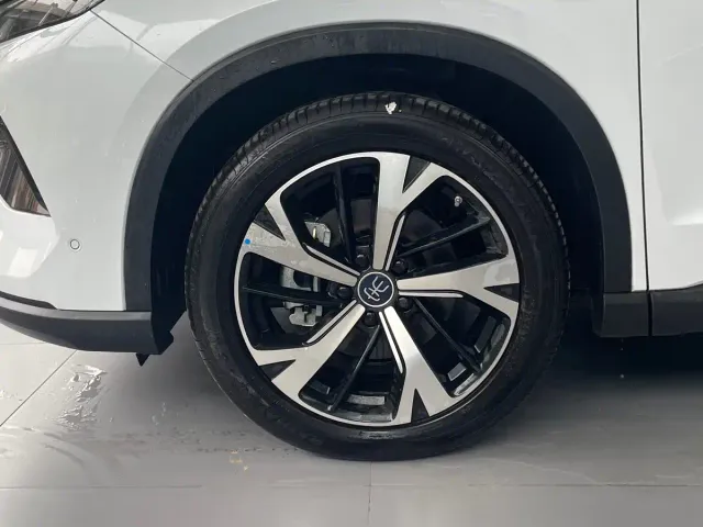BYD Song Pro — Фото автомобиля 4