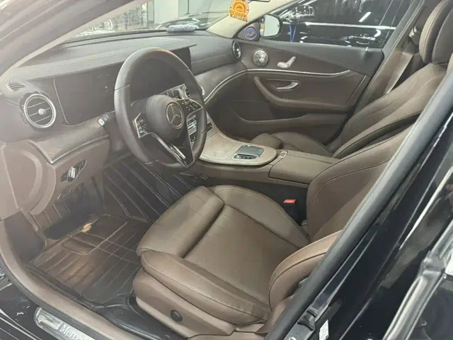 Mercedes-Benz E-Class — Фото автомобиля 8
