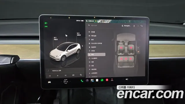 Tesla Model Y — Фото автомобиля 20