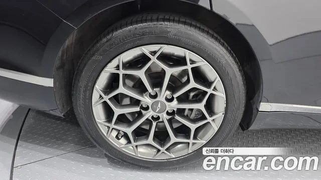 Genesis G80 Бензин 2.5 турбо AWD — Фото автомобиля 5